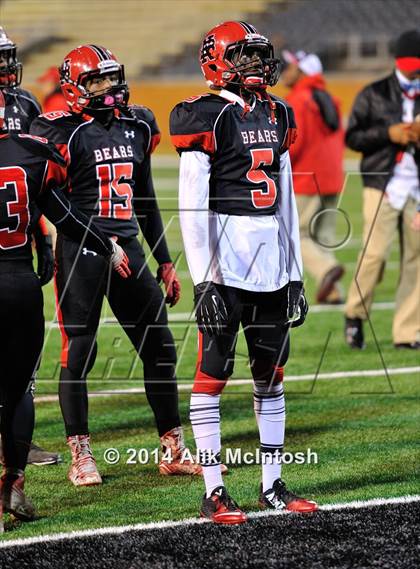 Thumbnail 3 in New Bern vs. Charlotte Catholic (NCHSAA Class 4A Final) photogallery.
