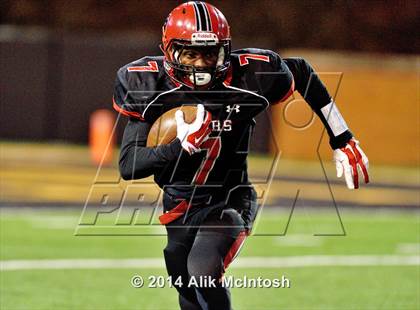 Thumbnail 2 in New Bern vs. Charlotte Catholic (NCHSAA Class 4A Final) photogallery.