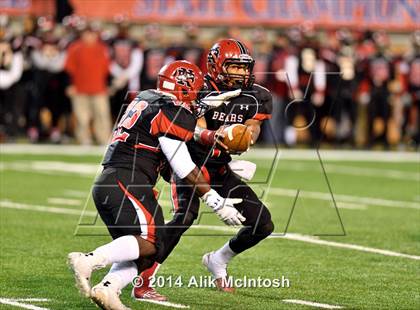 Thumbnail 2 in New Bern vs. Charlotte Catholic (NCHSAA Class 4A Final) photogallery.