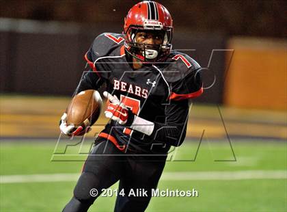 Thumbnail 3 in New Bern vs. Charlotte Catholic (NCHSAA Class 4A Final) photogallery.