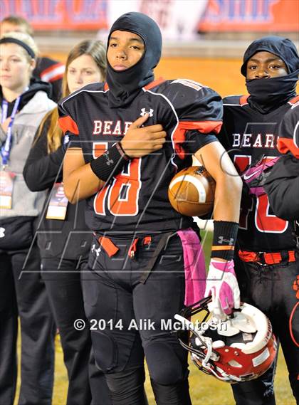 Thumbnail 2 in New Bern vs. Charlotte Catholic (NCHSAA Class 4A Final) photogallery.