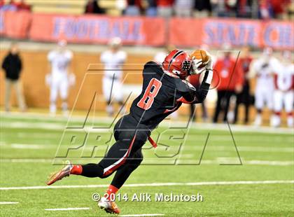 Thumbnail 1 in New Bern vs. Charlotte Catholic (NCHSAA Class 4A Final) photogallery.