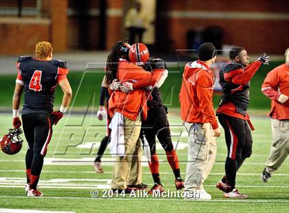 Thumbnail 1 in New Bern vs. Charlotte Catholic (NCHSAA Class 4A Final) photogallery.