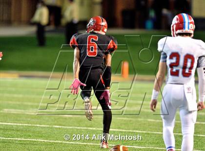 Thumbnail 3 in New Bern vs. Charlotte Catholic (NCHSAA Class 4A Final) photogallery.