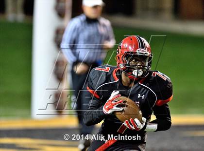 Thumbnail 2 in New Bern vs. Charlotte Catholic (NCHSAA Class 4A Final) photogallery.