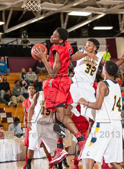 Thumbnail 1 in St. Rita @ Lake Clifton (Spalding Hoophall Classic) photogallery.