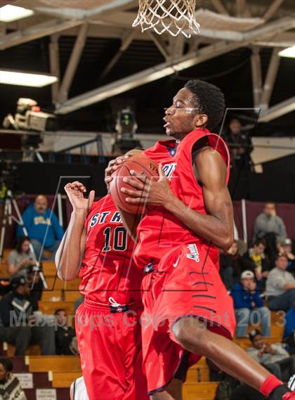 Thumbnail 3 in St. Rita @ Lake Clifton (Spalding Hoophall Classic) photogallery.