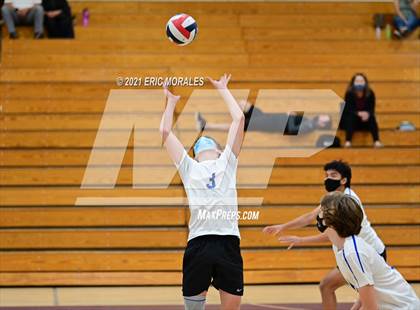 Thumbnail 2 in Olympian @ Eastlake photogallery.