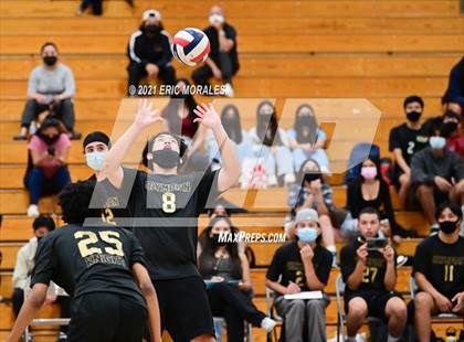 Thumbnail 1 in Olympian @ Eastlake photogallery.