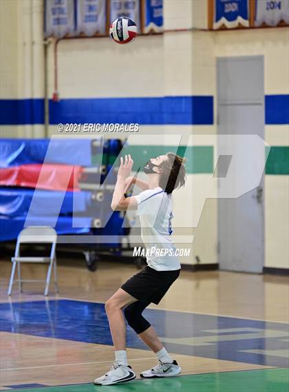 Thumbnail 1 in Olympian @ Eastlake photogallery.