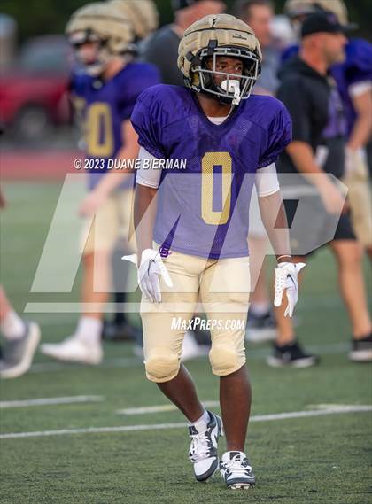Thumbnail 1 in Christian Brothers vs Bartlett (Scrimmage) photogallery.
