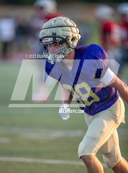 Thumbnail 1 in Christian Brothers vs Bartlett (Scrimmage) photogallery.