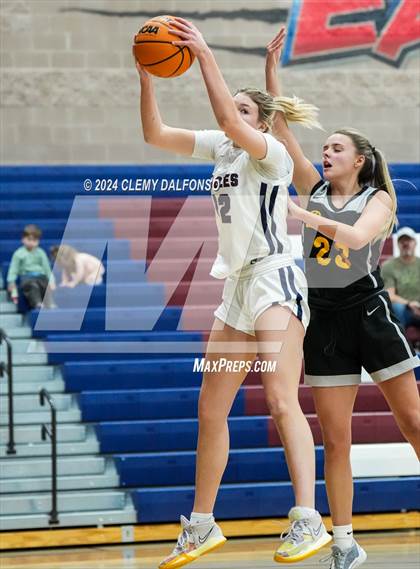 Thumbnail 2 in Golden vs Dakota Ridge (Jeffco 4A/5A Mini Tournament photogallery.