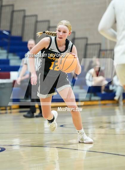 Thumbnail 3 in Golden vs Dakota Ridge (Jeffco 4A/5A Mini Tournament photogallery.