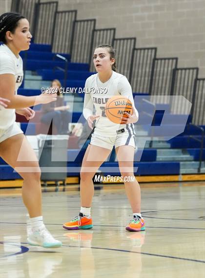 Thumbnail 3 in Golden vs Dakota Ridge (Jeffco 4A/5A Mini Tournament photogallery.