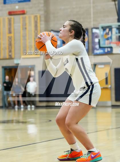Thumbnail 2 in Golden vs Dakota Ridge (Jeffco 4A/5A Mini Tournament photogallery.