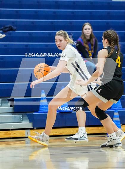 Thumbnail 1 in Golden vs Dakota Ridge (Jeffco 4A/5A Mini Tournament photogallery.