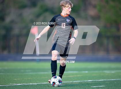 Thumbnail 2 in Grand Oaks vs College Park photogallery.