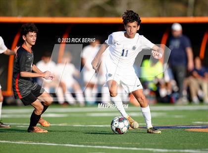 Thumbnail 3 in Grand Oaks vs College Park photogallery.