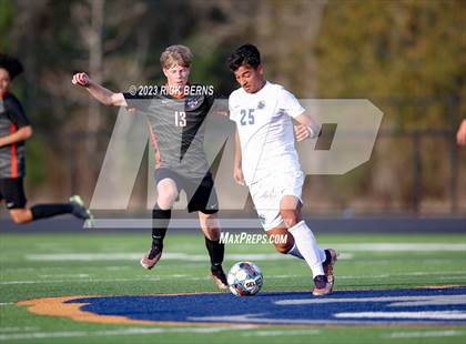 Thumbnail 3 in Grand Oaks vs College Park photogallery.