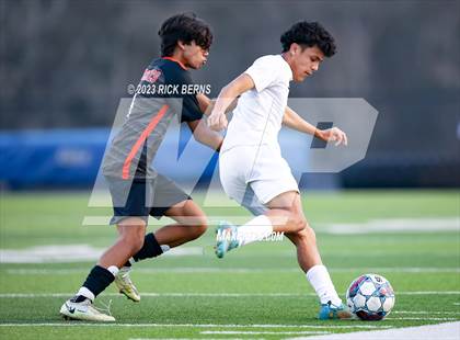 Thumbnail 1 in Grand Oaks vs College Park photogallery.
