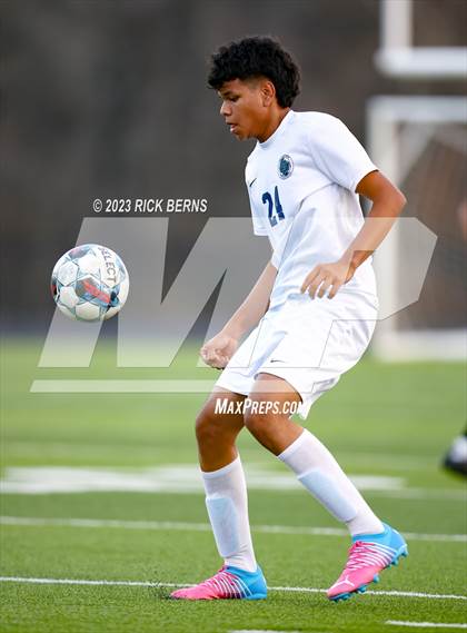 Thumbnail 2 in Grand Oaks vs College Park photogallery.
