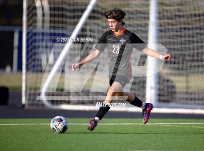 Thumbnail 1 in Grand Oaks vs College Park photogallery.