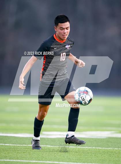 Thumbnail 2 in Grand Oaks vs College Park photogallery.