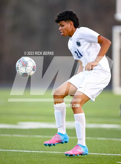 Thumbnail 1 in Grand Oaks vs College Park photogallery.