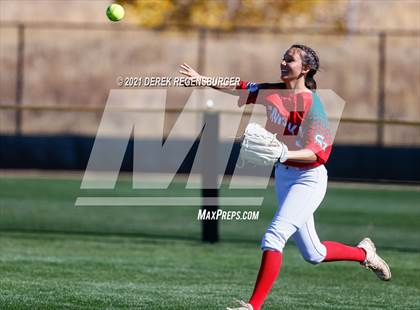 Thumbnail 3 in Mountain Vista vs Smoky Hill (CHSAA 5A Playoff Rd 1) photogallery.