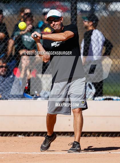 Thumbnail 1 in Mountain Vista vs Smoky Hill (CHSAA 5A Playoff Rd 1) photogallery.