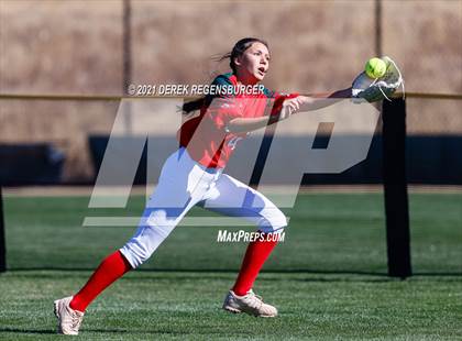 Thumbnail 2 in Mountain Vista vs Smoky Hill (CHSAA 5A Playoff Rd 1) photogallery.