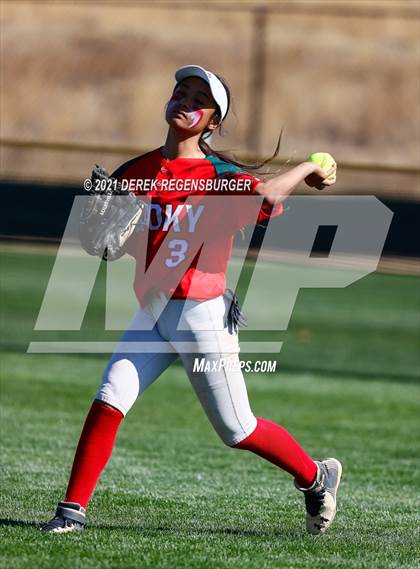 Thumbnail 1 in Mountain Vista vs Smoky Hill (CHSAA 5A Playoff Rd 1) photogallery.