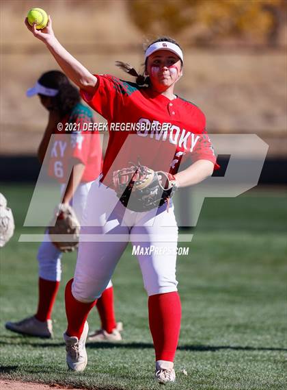 Thumbnail 2 in Mountain Vista vs Smoky Hill (CHSAA 5A Playoff Rd 1) photogallery.