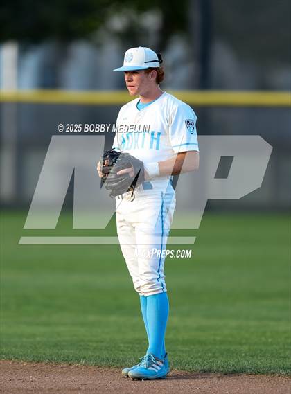 Thumbnail 1 in Clovis @ Clovis North photogallery.