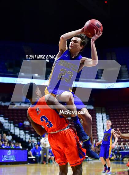 Thumbnail 3 in Brookfield vs. Bloomfield (CIAC Class M Final) photogallery.
