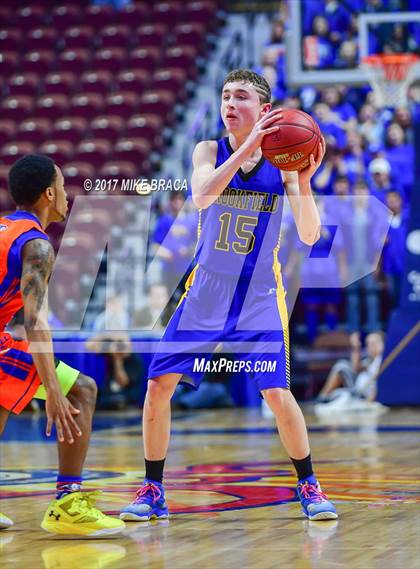 Thumbnail 3 in Brookfield vs. Bloomfield (CIAC Class M Final) photogallery.