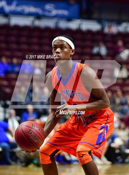Thumbnail 2 in Brookfield vs. Bloomfield (CIAC Class M Final) photogallery.