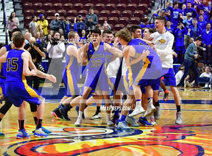 Thumbnail 3 in Brookfield vs. Bloomfield (CIAC Class M Final) photogallery.