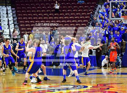 Thumbnail 3 in Brookfield vs. Bloomfield (CIAC Class M Final) photogallery.
