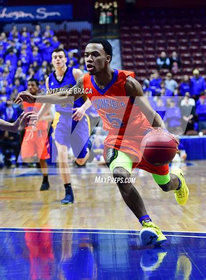 Thumbnail 1 in Brookfield vs. Bloomfield (CIAC Class M Final) photogallery.