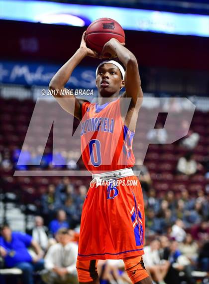 Thumbnail 2 in Brookfield vs. Bloomfield (CIAC Class M Final) photogallery.