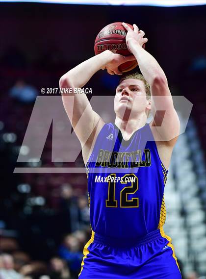 Thumbnail 3 in Brookfield vs. Bloomfield (CIAC Class M Final) photogallery.