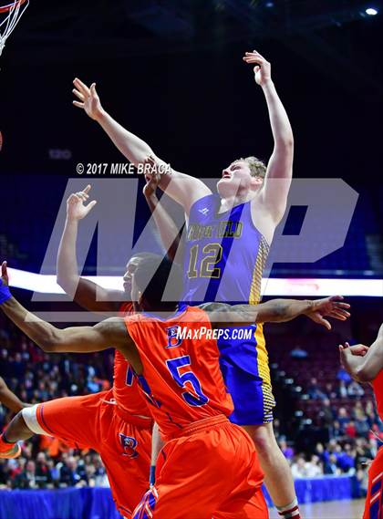 Thumbnail 3 in Brookfield vs. Bloomfield (CIAC Class M Final) photogallery.