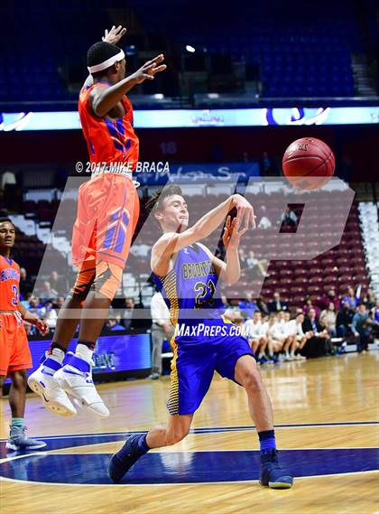 Thumbnail 2 in Brookfield vs. Bloomfield (CIAC Class M Final) photogallery.