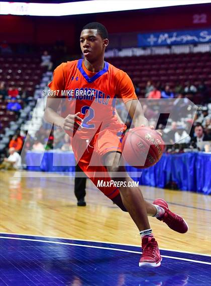 Thumbnail 3 in Brookfield vs. Bloomfield (CIAC Class M Final) photogallery.