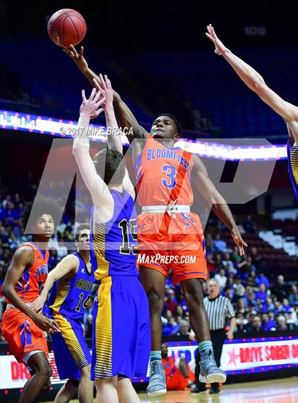 Thumbnail 2 in Brookfield vs. Bloomfield (CIAC Class M Final) photogallery.