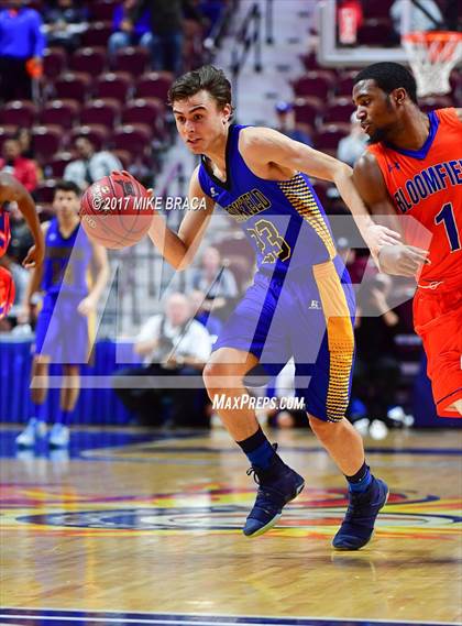 Thumbnail 3 in Brookfield vs. Bloomfield (CIAC Class M Final) photogallery.