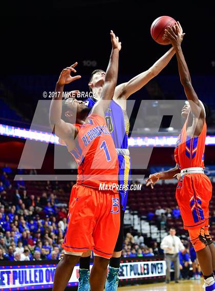 Thumbnail 2 in Brookfield vs. Bloomfield (CIAC Class M Final) photogallery.