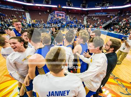 Thumbnail 3 in Brookfield vs. Bloomfield (CIAC Class M Final) photogallery.